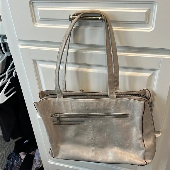 Stylish Silver Tote Bag - Picture 2 of 10